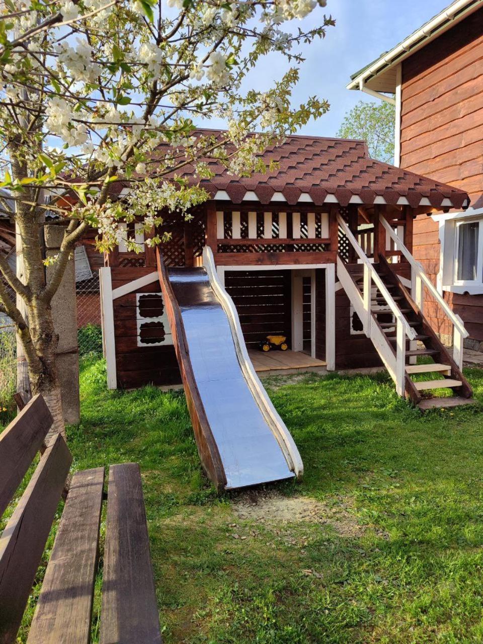 Кольорові Подорожі 2 Apartment Slavske Bagian luar foto