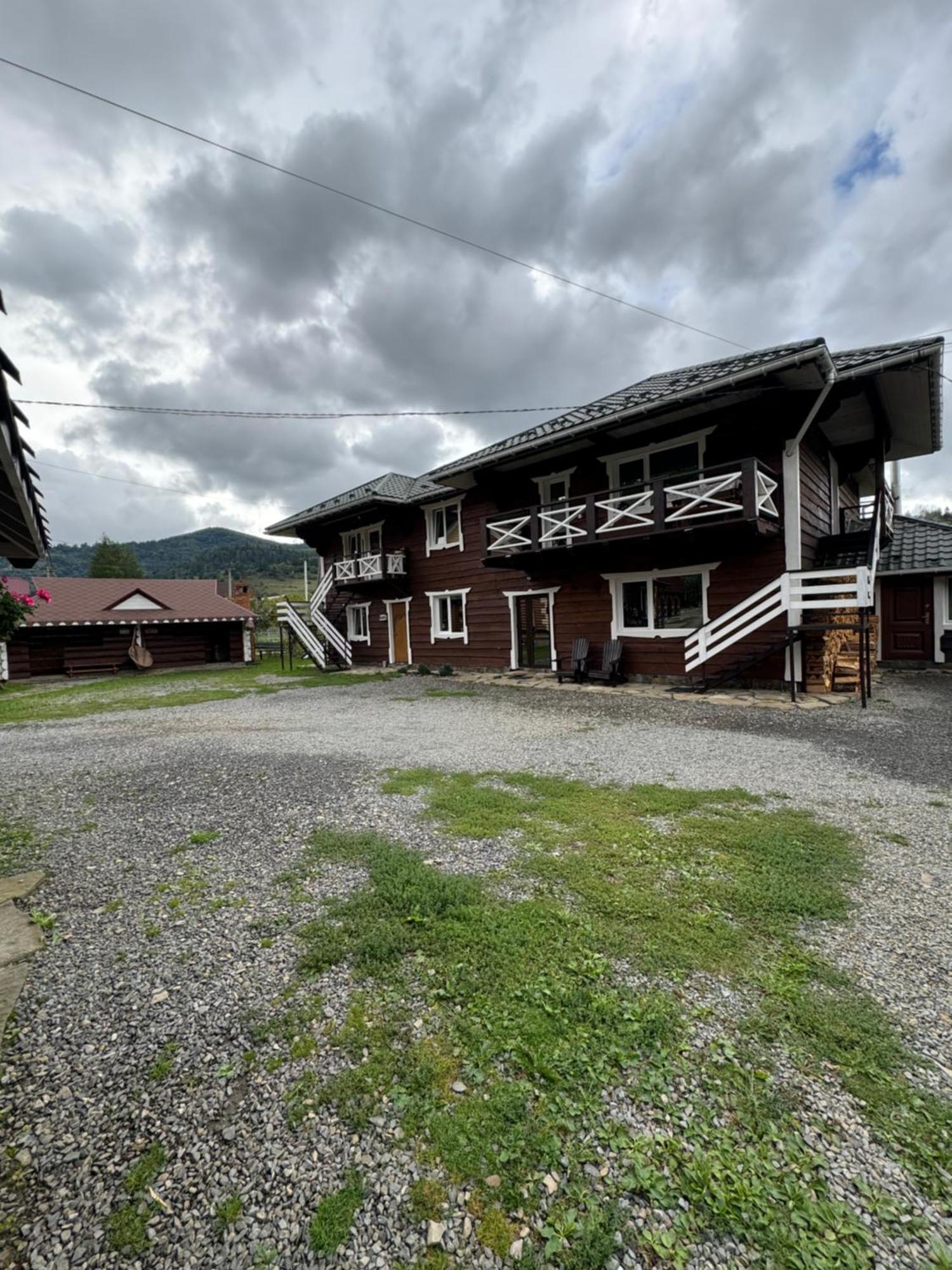 Кольорові Подорожі 2 Apartment Slavske Bagian luar foto